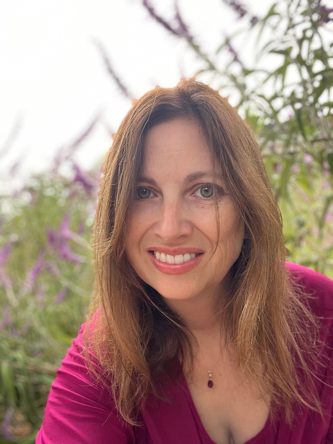Amanda LaPera author portrait outdoors.